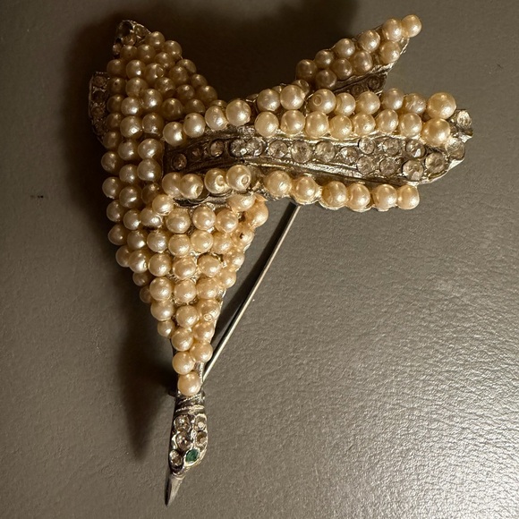 Vintage Pearl & Rhinestone Silver Bird (Goose?) Brooch - Picture 14 of 14